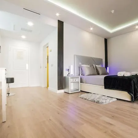 Apartment Modern In The Heart Of Puerto Banus! Marbella