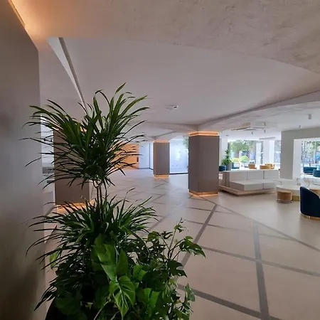 Modern In The Heart Of Puerto Banus! Apartment