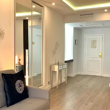 Modern In The Heart Of Puerto Banus! * Marbella
